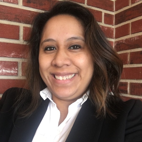 Meet your Posher, Lilly. - Picture 1 of 2